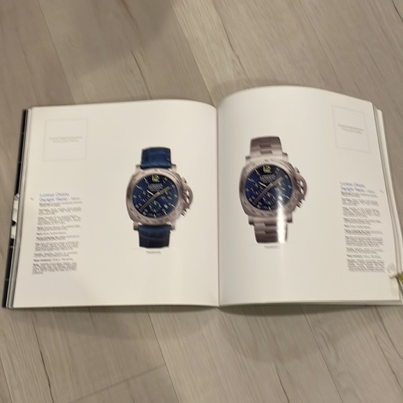 Panerai 2010 watch catalog - Picture 3 of 4